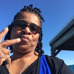 Meet your Posher, Darlene